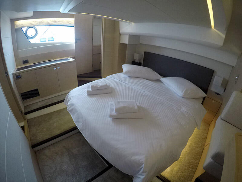 Motoryacht 