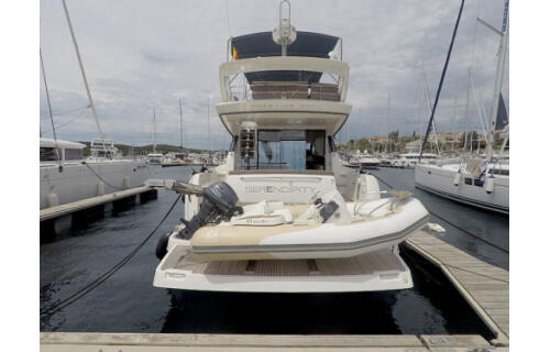 Motoryacht 