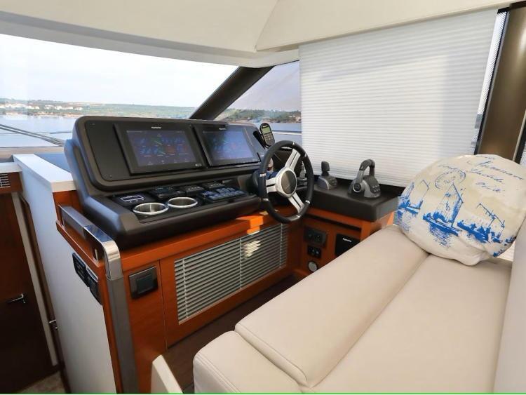 Motoryacht 