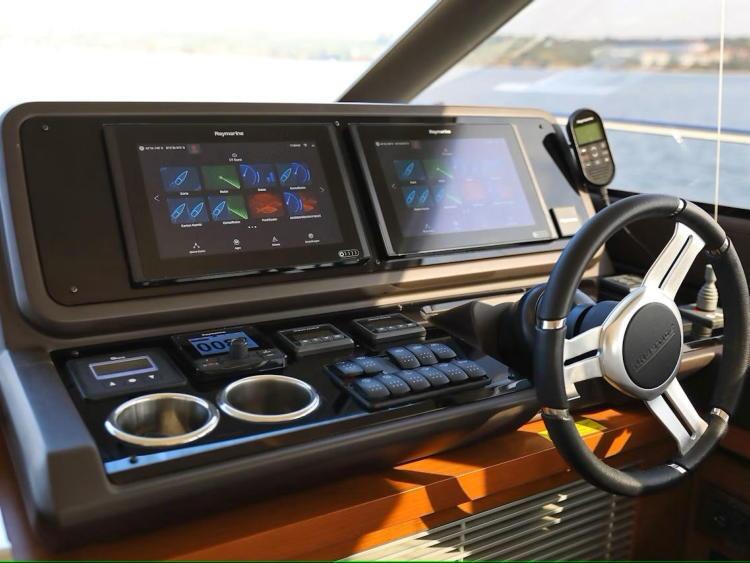Motoryacht 