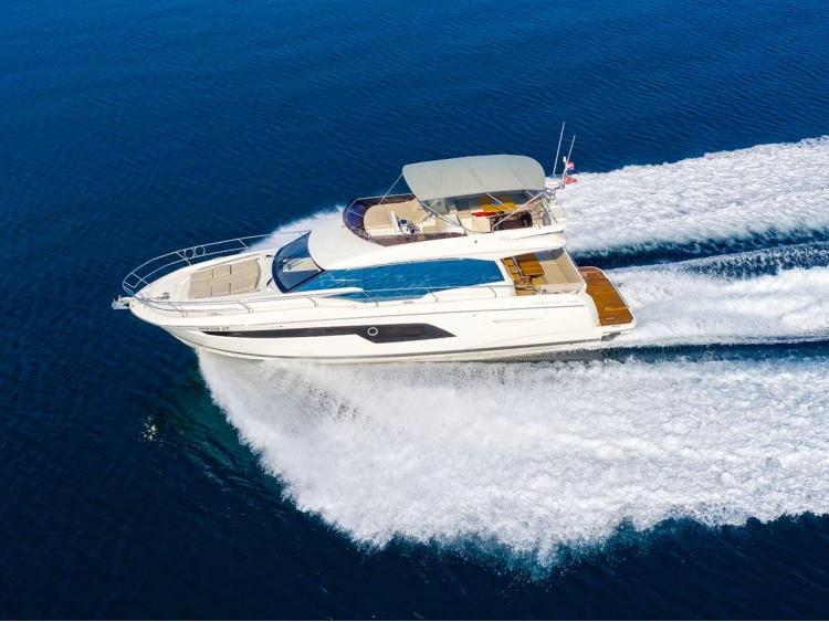 Motoryacht 
