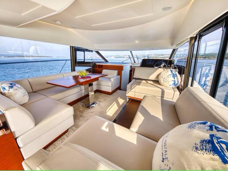 Motoryacht 
