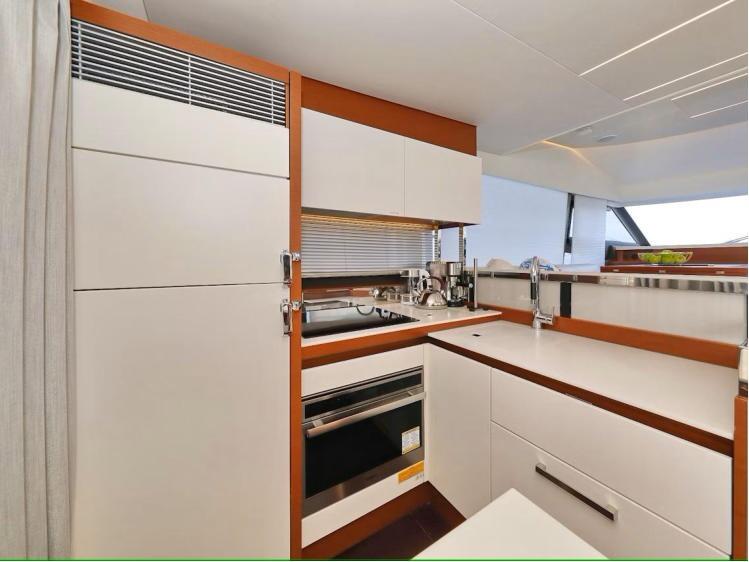 Motoryacht 