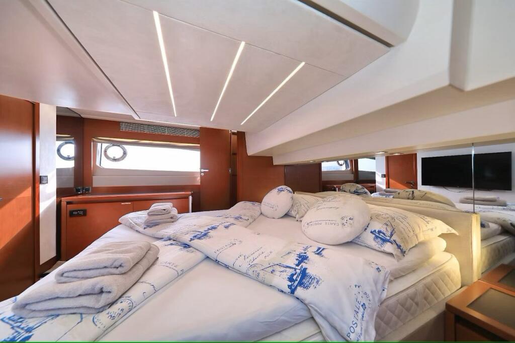 Motoryacht 