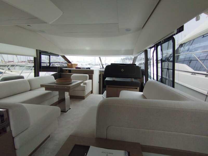 Motoryacht 