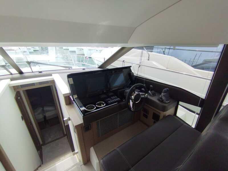 Motoryacht 