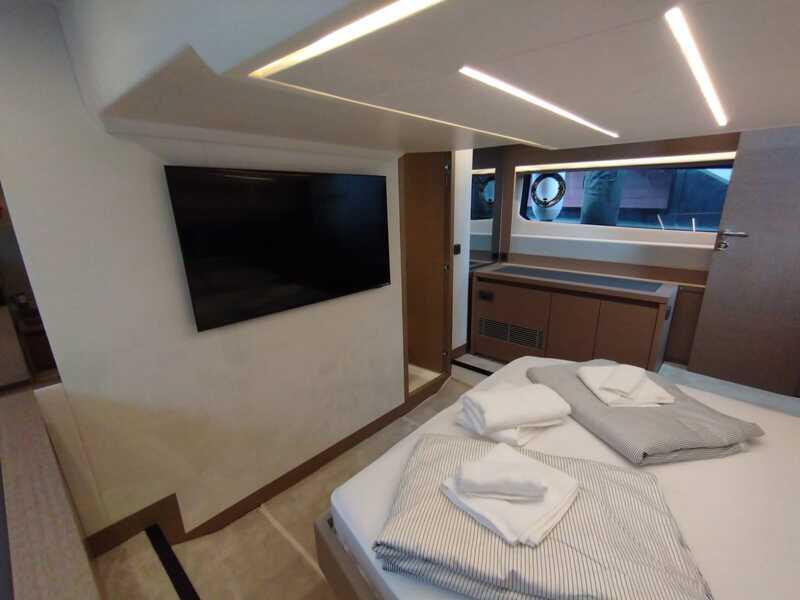 Motoryacht 