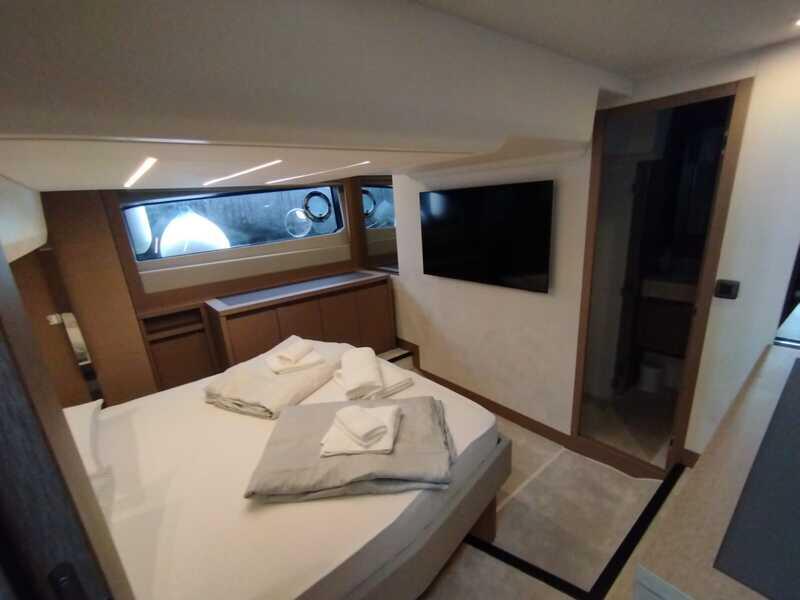 Motoryacht 
