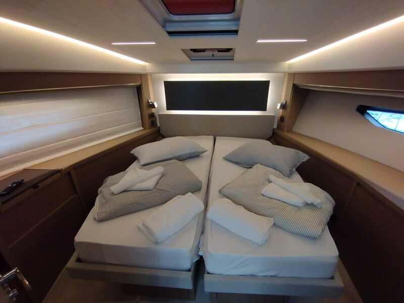 Motoryacht 