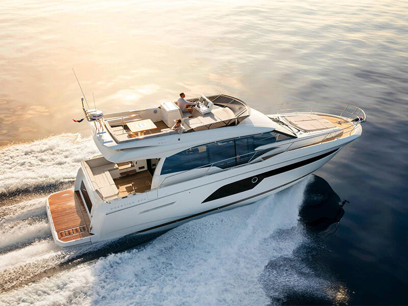 Motoryacht 