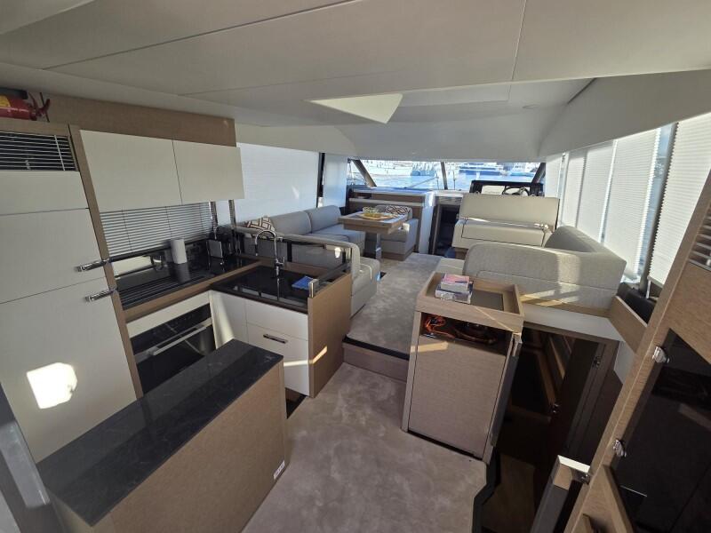 Motoryacht 