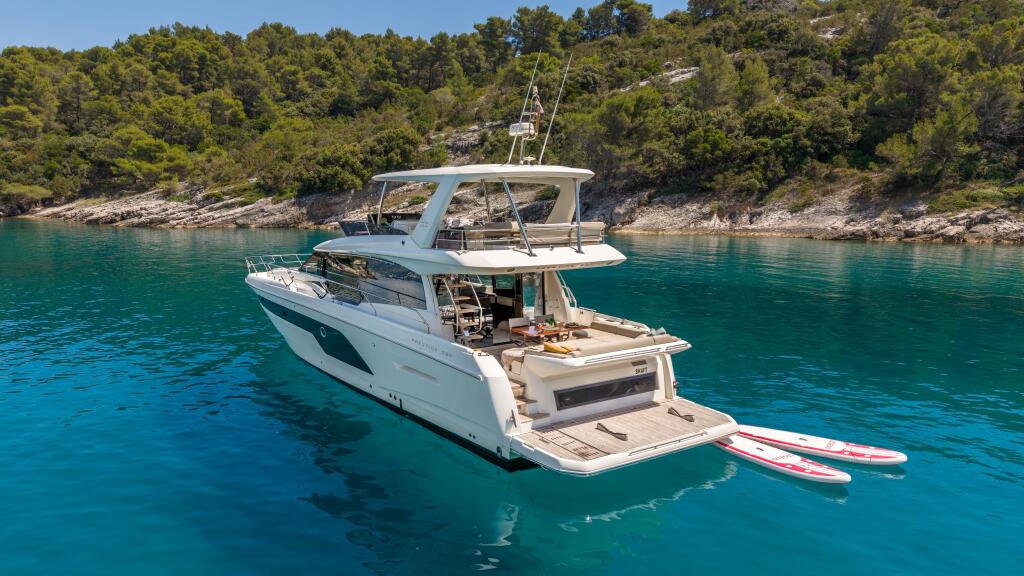 Motoryacht 