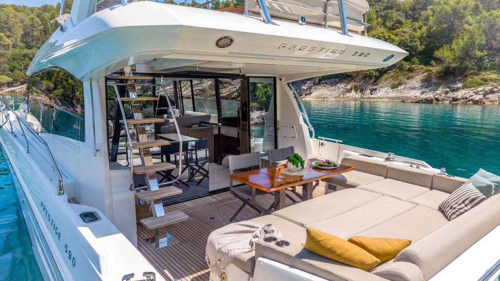 Motoryacht 