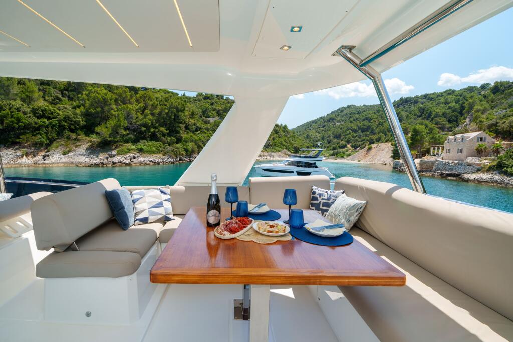 Motoryacht 