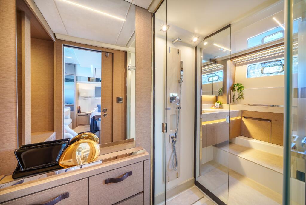 Motoryacht 