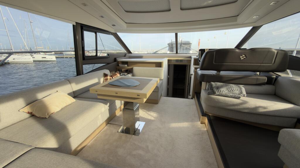 Motoryacht 