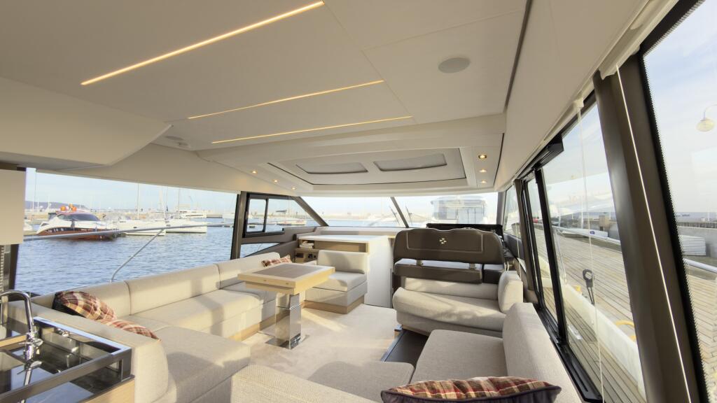 Motoryacht 