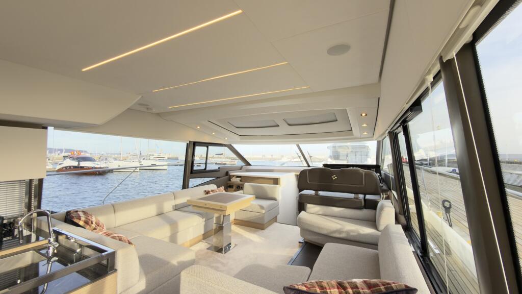 Motoryacht 