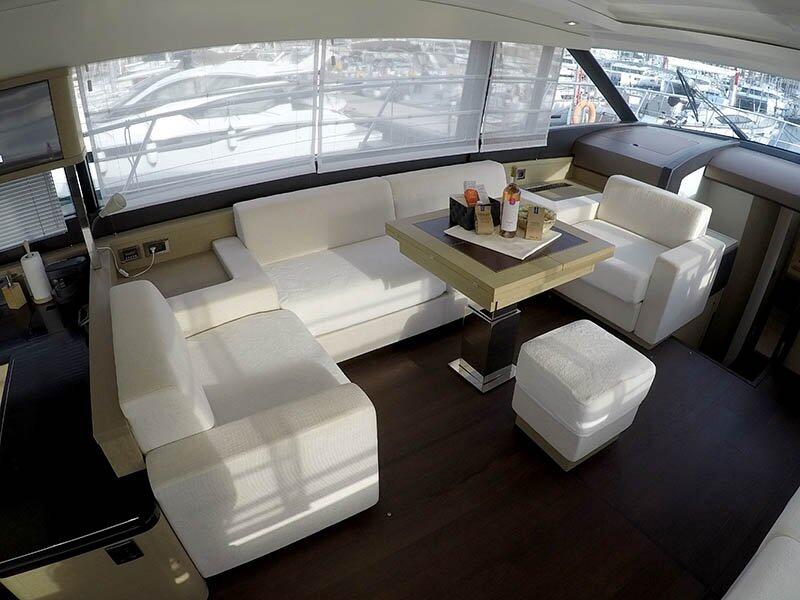 Motoryacht 