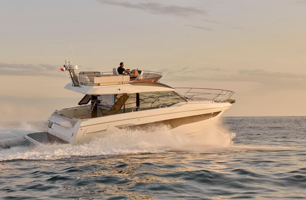 Motoryacht 