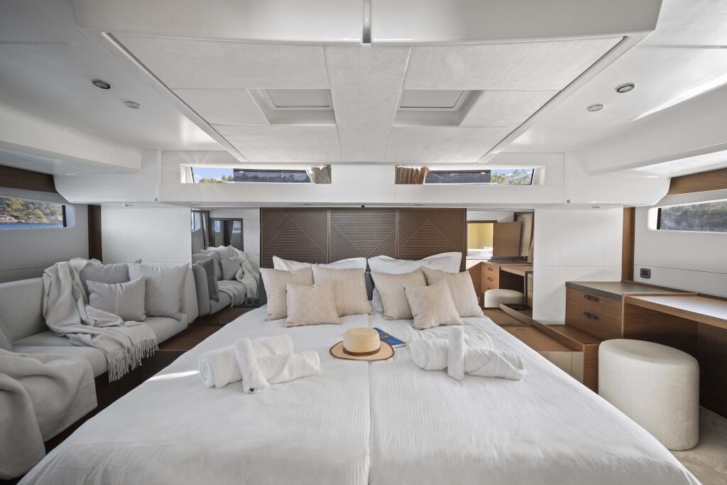 Power catamaran 