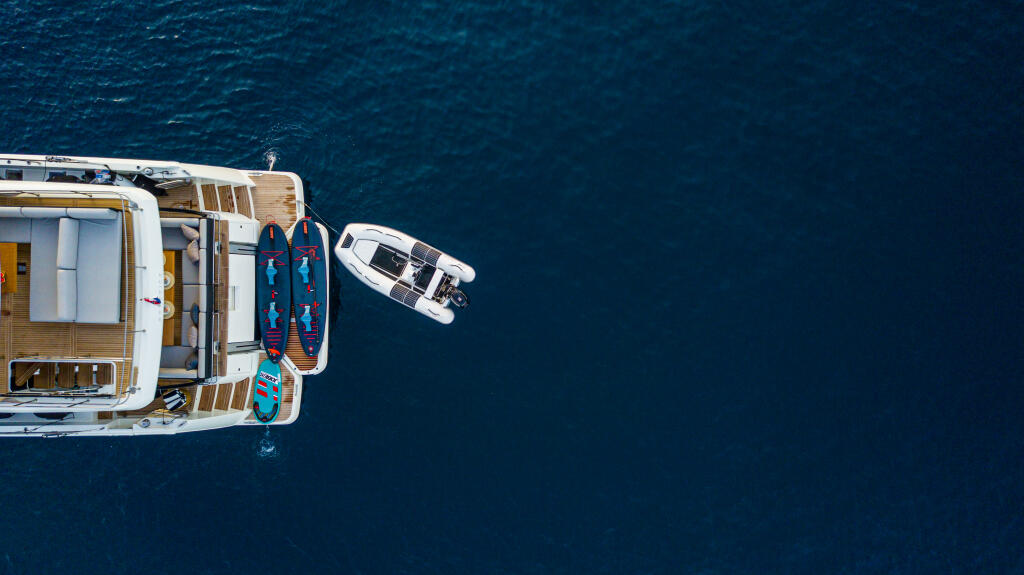 Power catamaran 