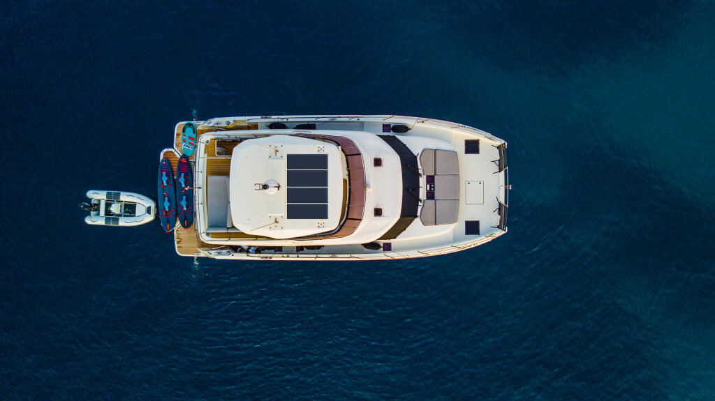 Power catamaran 