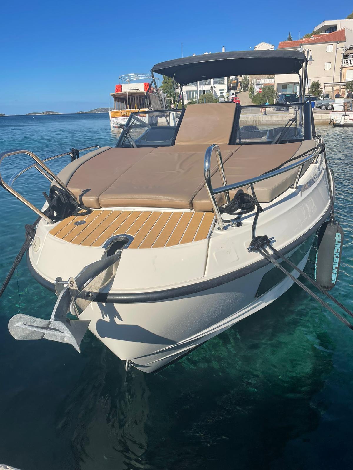 Motorboot 