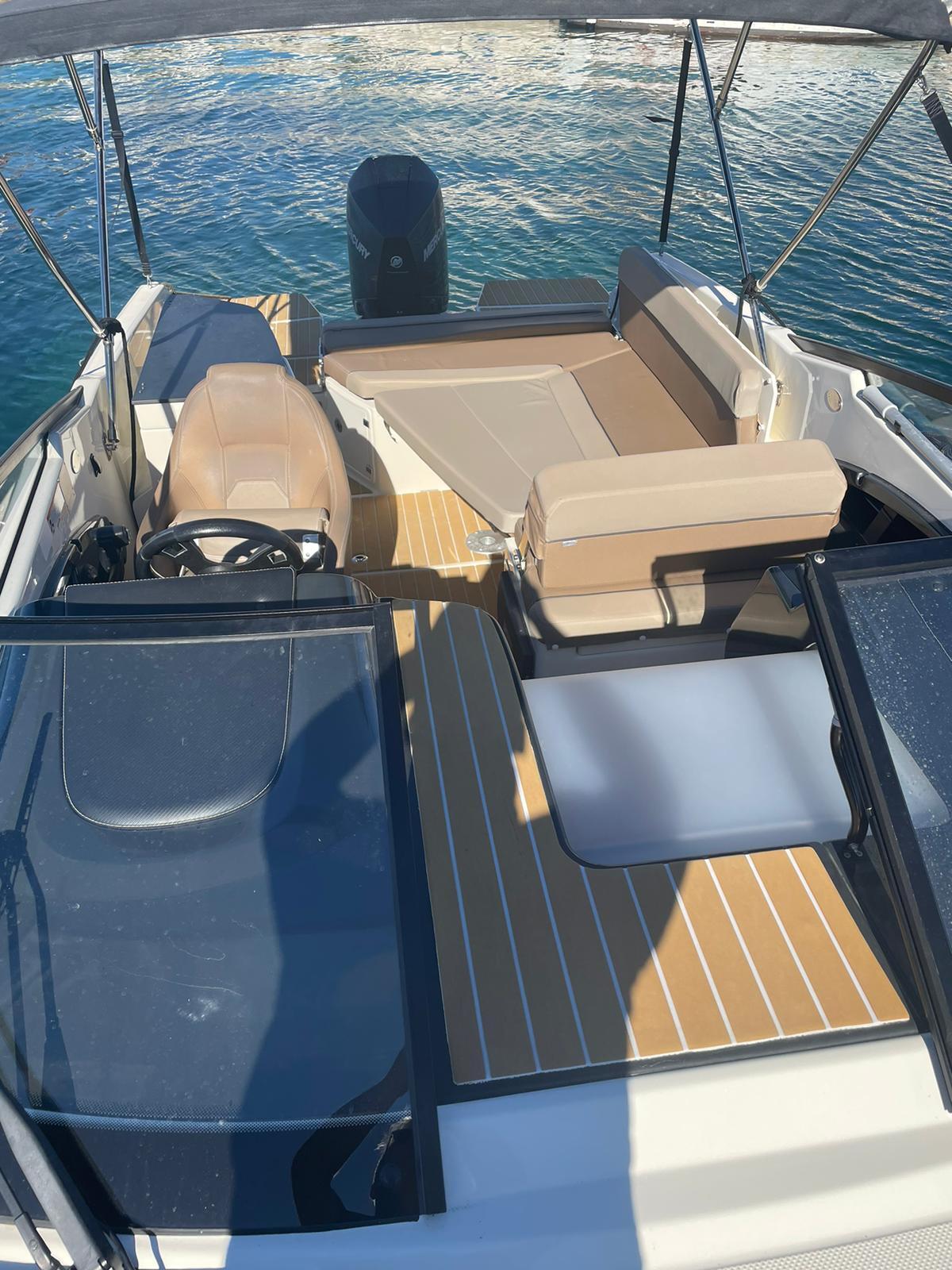 Motorboot 