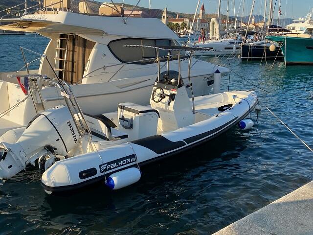 Schlauchboot 