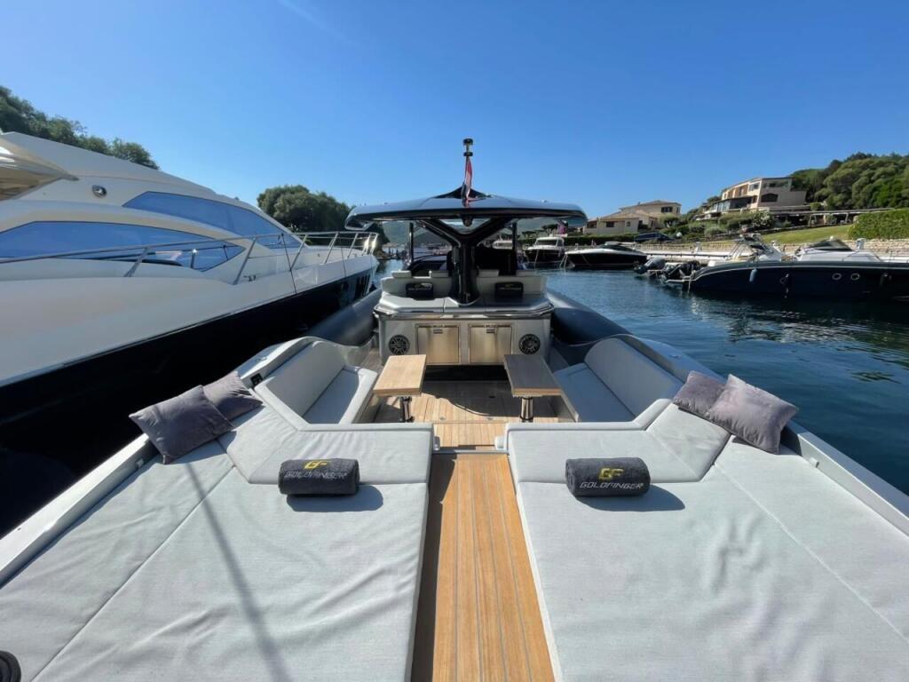 Motoryacht 
