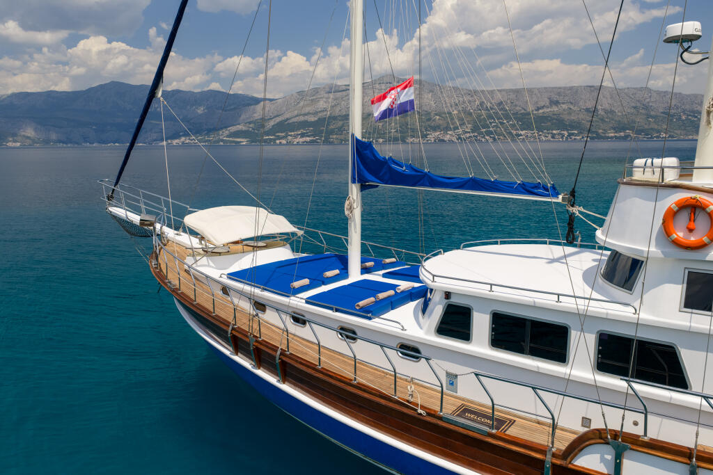 Gulet & Motorsailer 