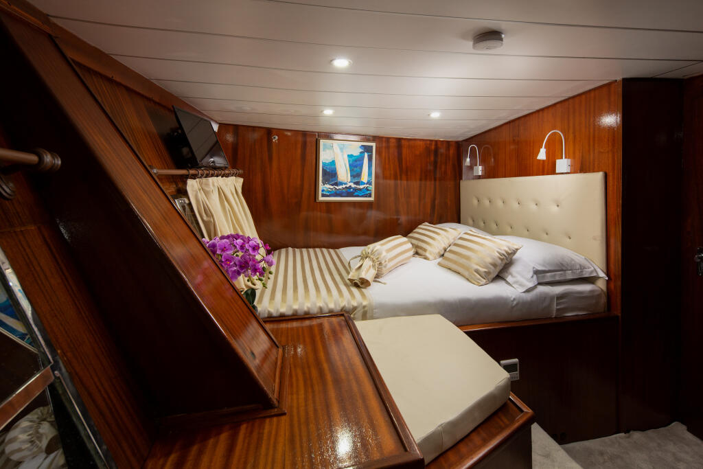 Gulet & Motorsailer 