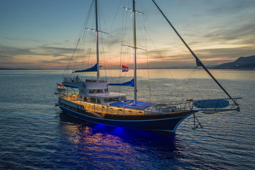 Gulet & Motor Sailer 