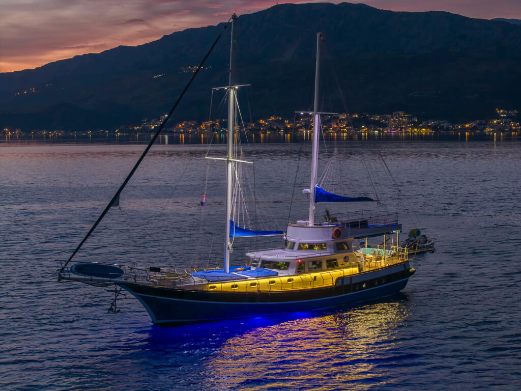 Gulet & Motor Sailer 