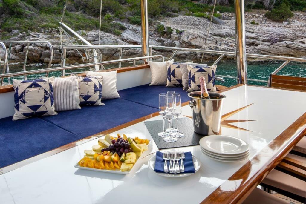 Gulet & Motor Sailer 
