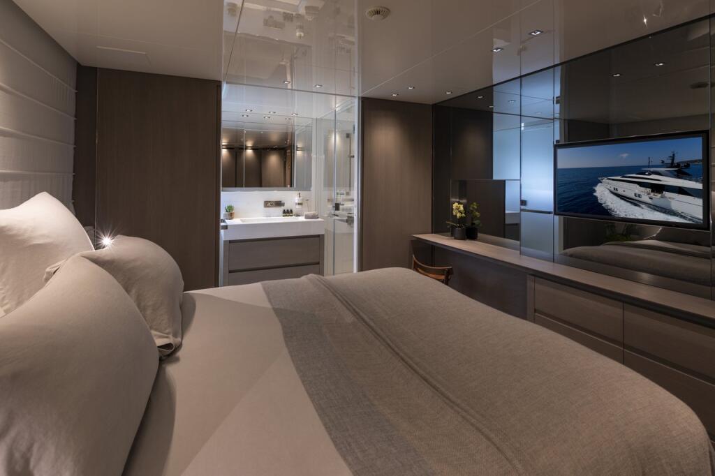 Luxury motor yacht 