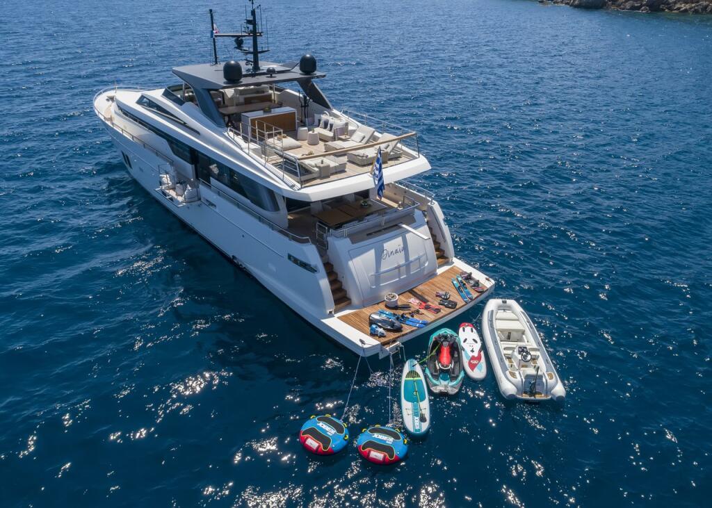 Luxury motor yacht 