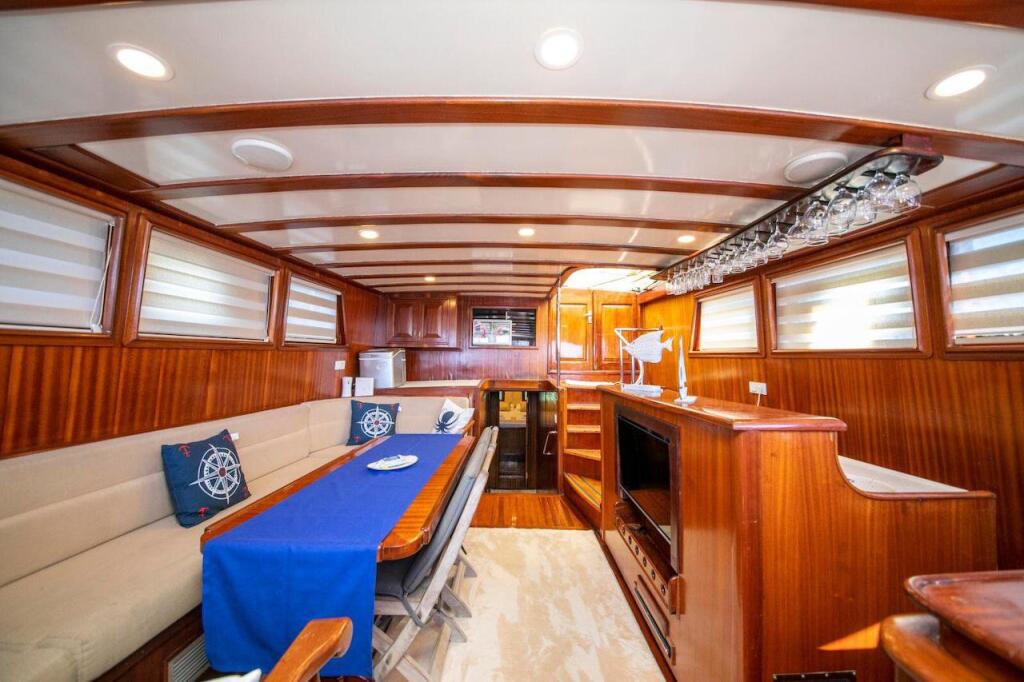Gulet & Motor Sailer 