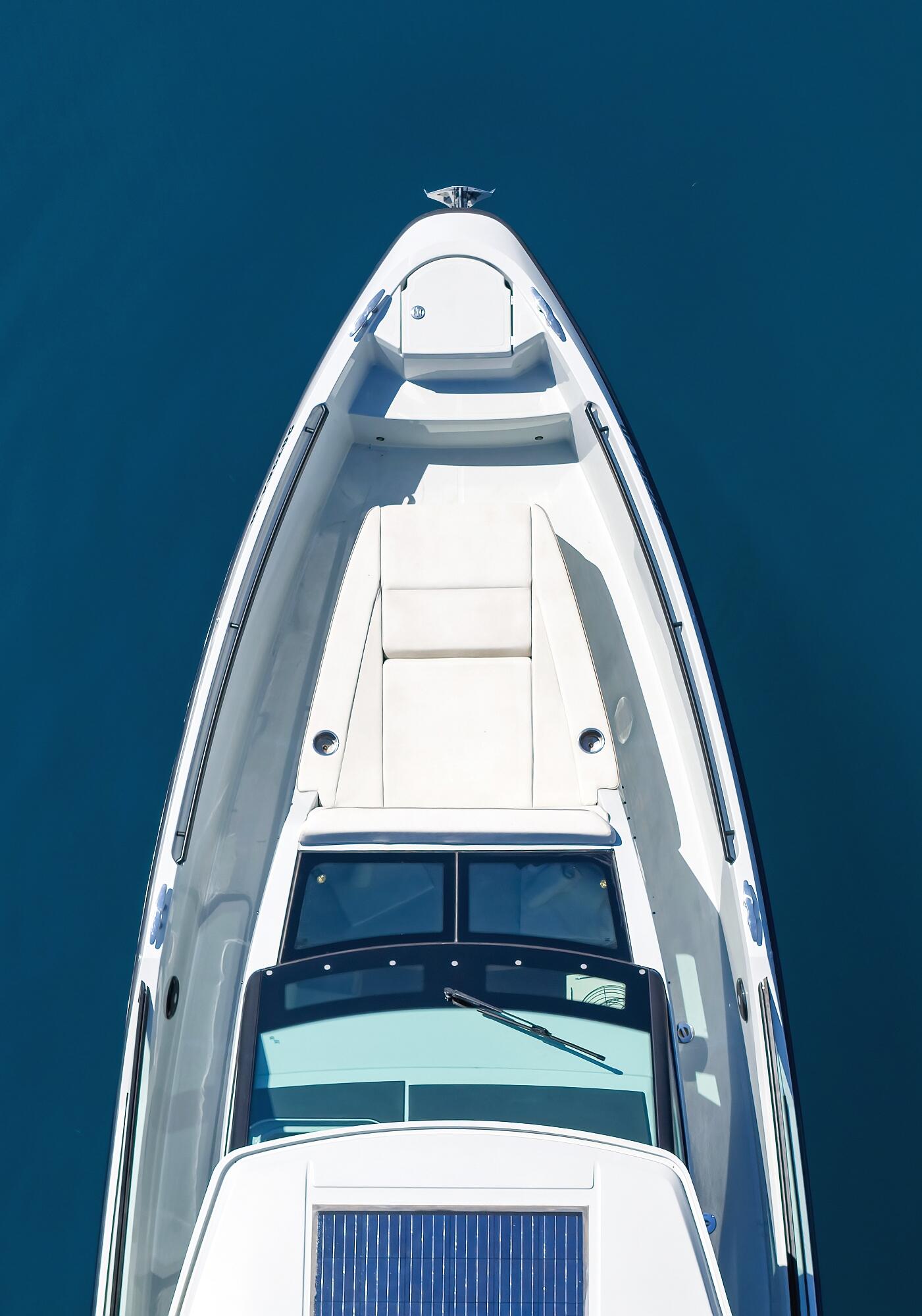 Motor boat 