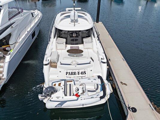 Motor boat 