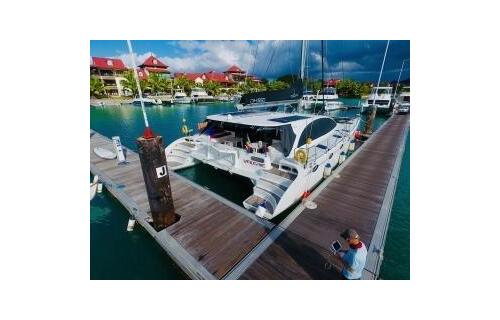 Sea-Tribe DH550 Valerie
