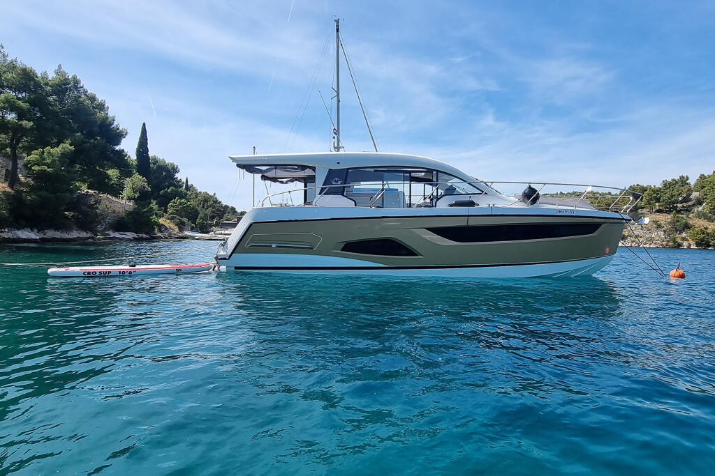 Motoryacht 