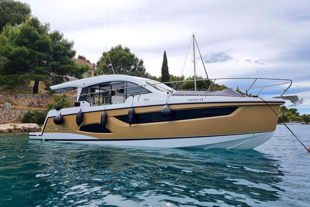 Motoryacht 