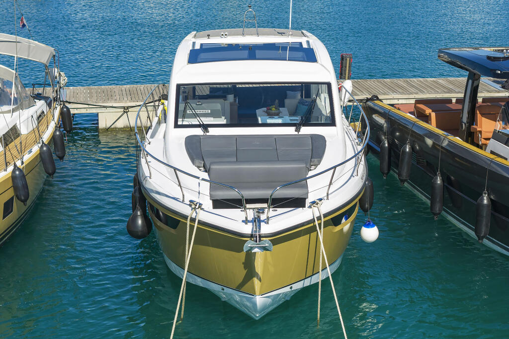 Motoryacht 