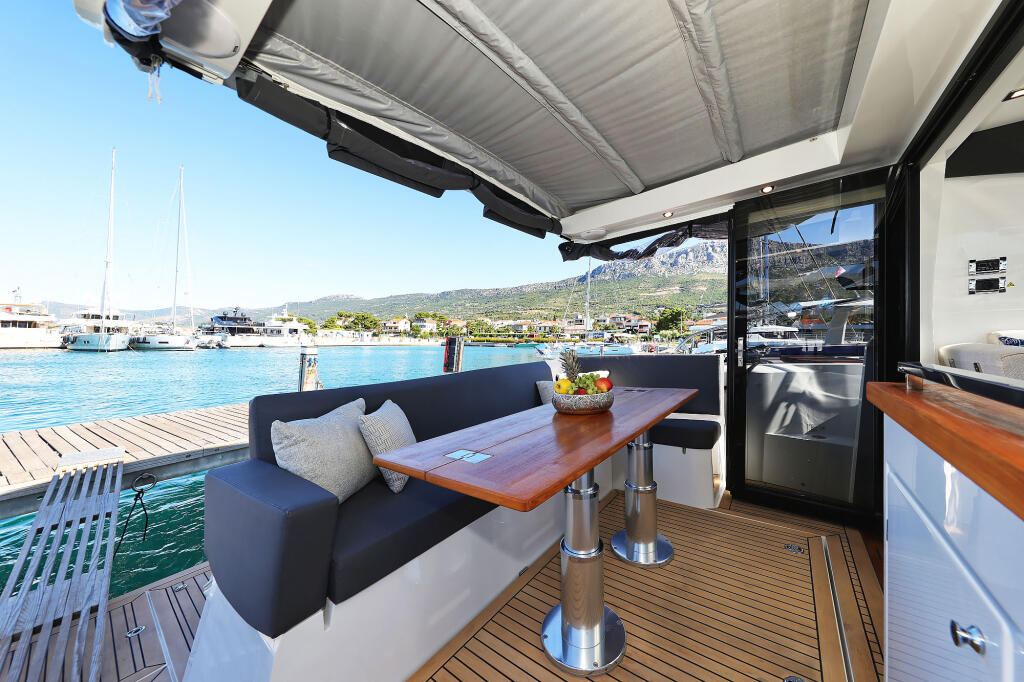 Motoryacht 