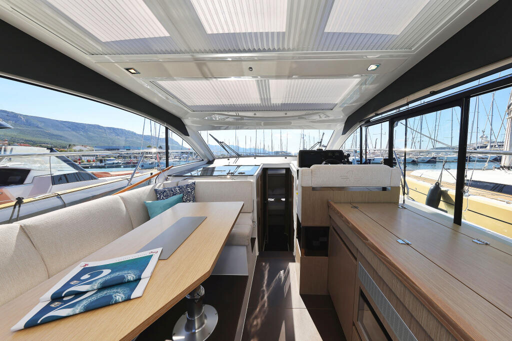 Motoryacht 