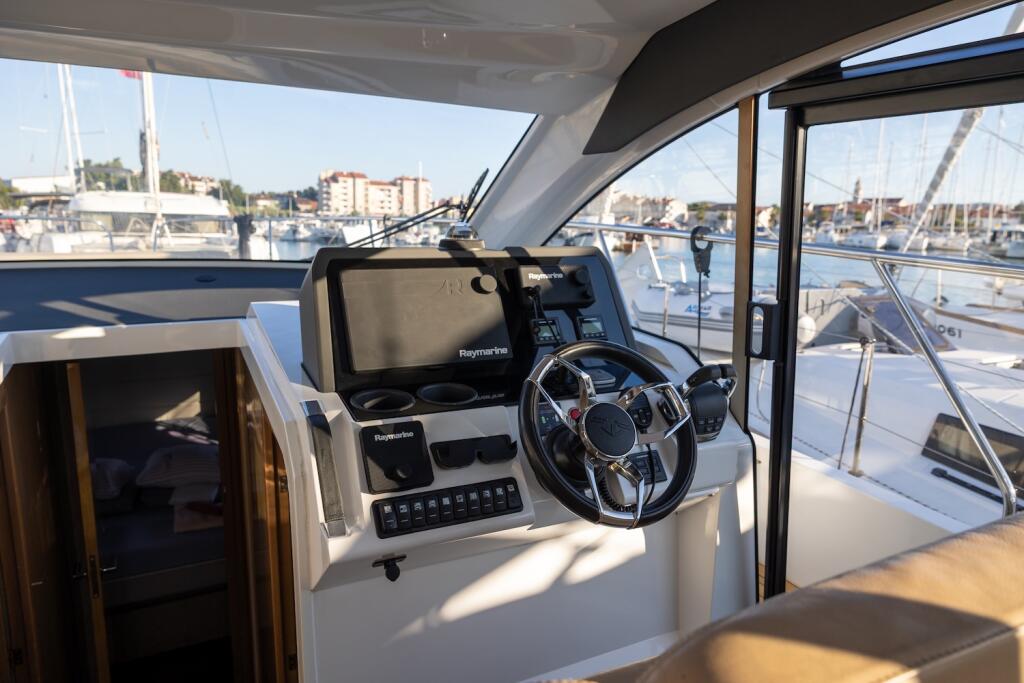 Motoryacht 