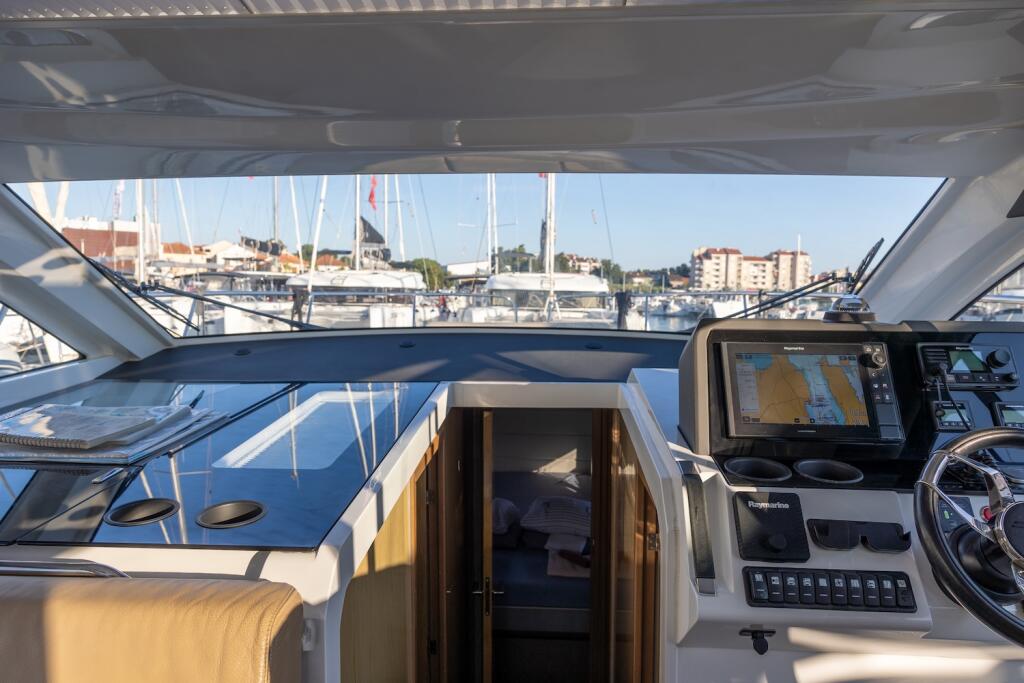 Motoryacht 