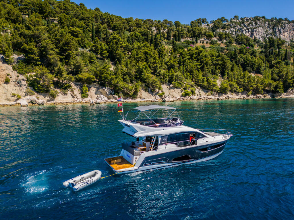 Motoryacht 